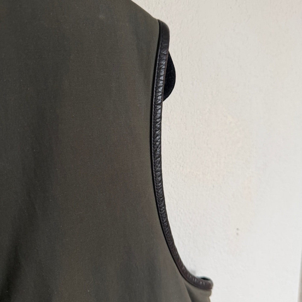Burberry Men's Olive Green Vest - Picture 11 of 14